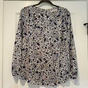 Floral maternity blouse